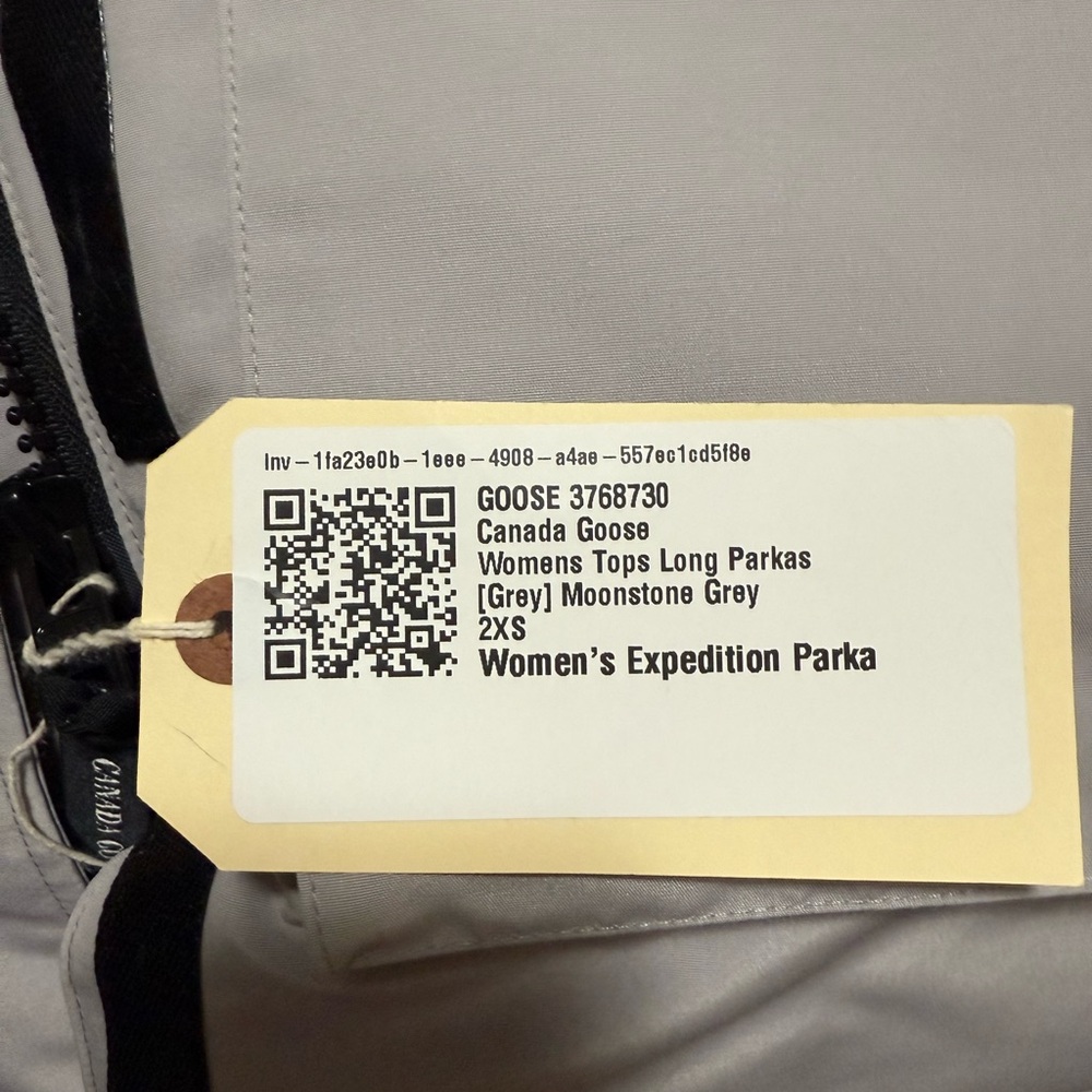 Canada Goose Women's Parka in Moonstone Grey - Picture 4 of 13